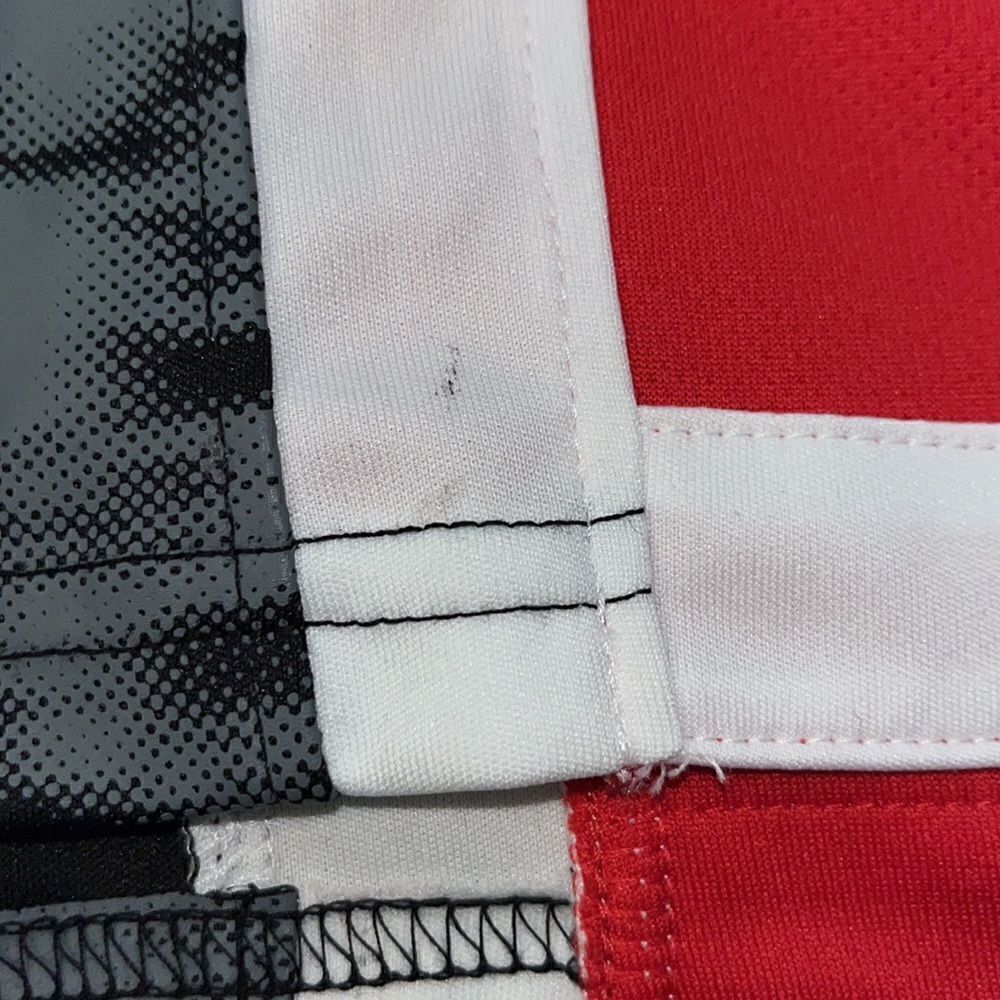 Sample New UGA Georgia Bulldogs Football logo gray red white mens 10” shorts L - Picture 5 of 8